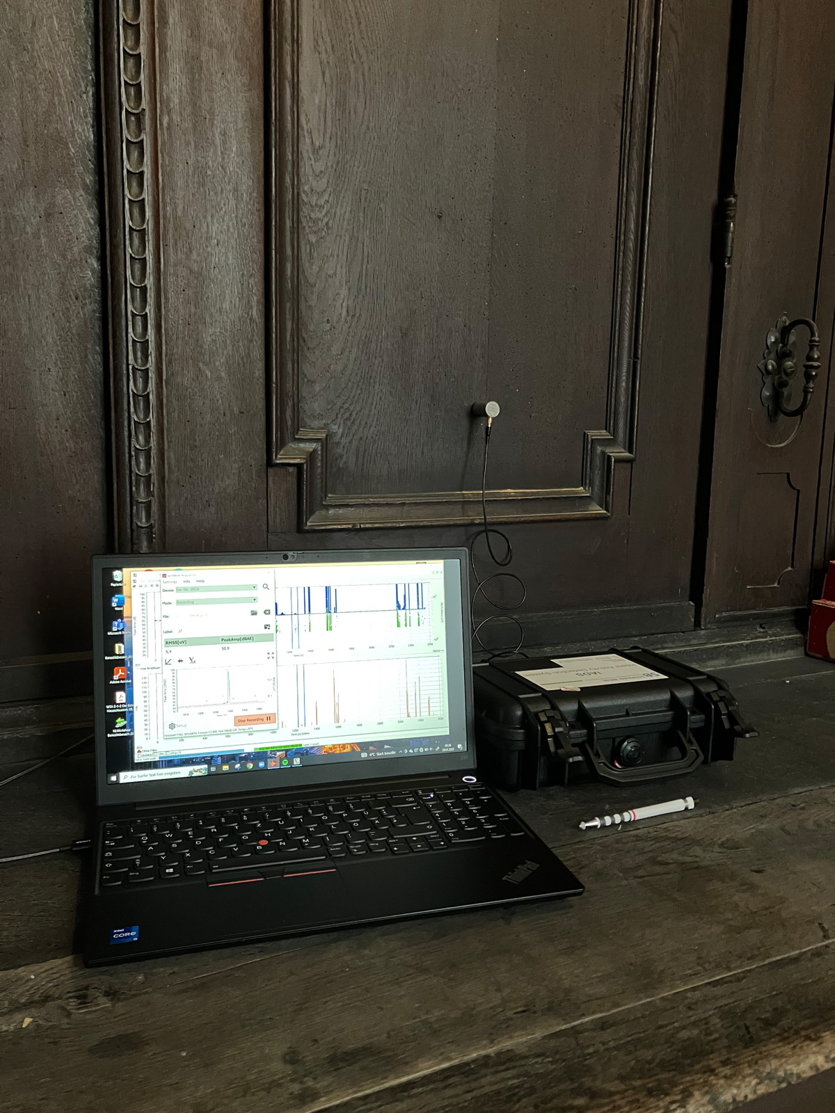 Acoustic Insect Detection Insect Activity Detection System - Akustische Aktivitäts-Detektion von ...